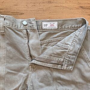 GAP Women’s Tan Barrel Leg Jeans